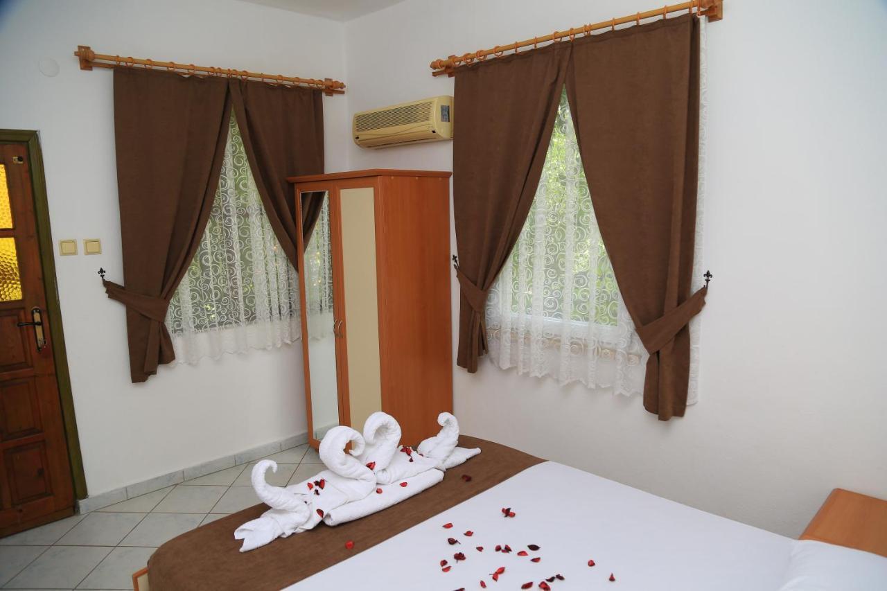 Tunays Pansiyon Bed & Breakfast Чирали Стая снимка